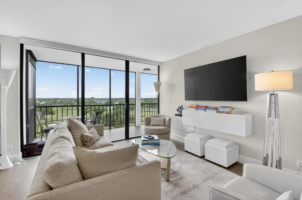 6845 Willow Wood Drive Boca Raton FL 33434