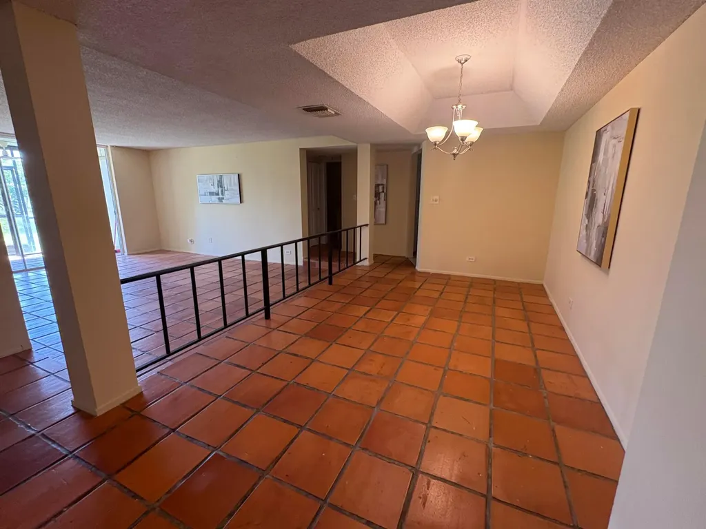 3720 Inverrary Drive Lauderhill FL 33319
