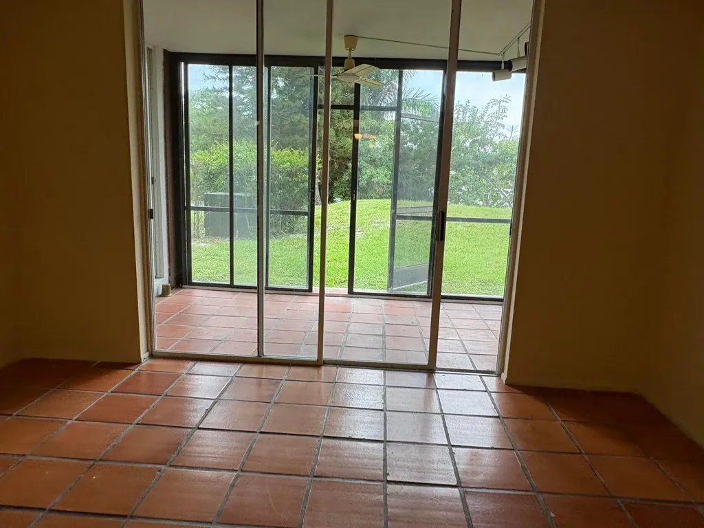 3720 Inverrary Drive Lauderhill FL 33319