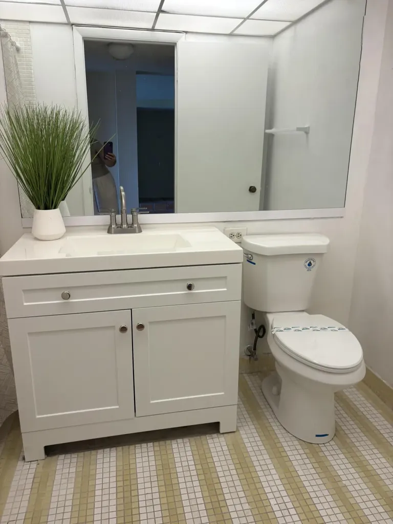 3720 Inverrary Drive Lauderhill FL 33319