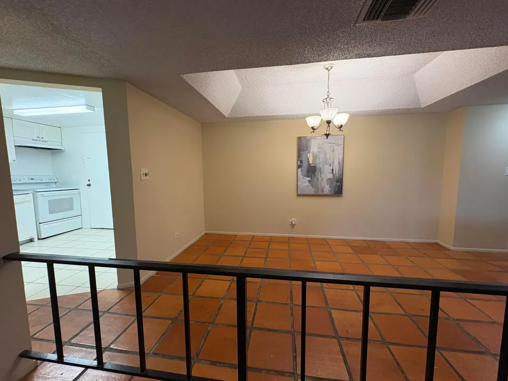 3720 Inverrary Drive Lauderhill FL 33319