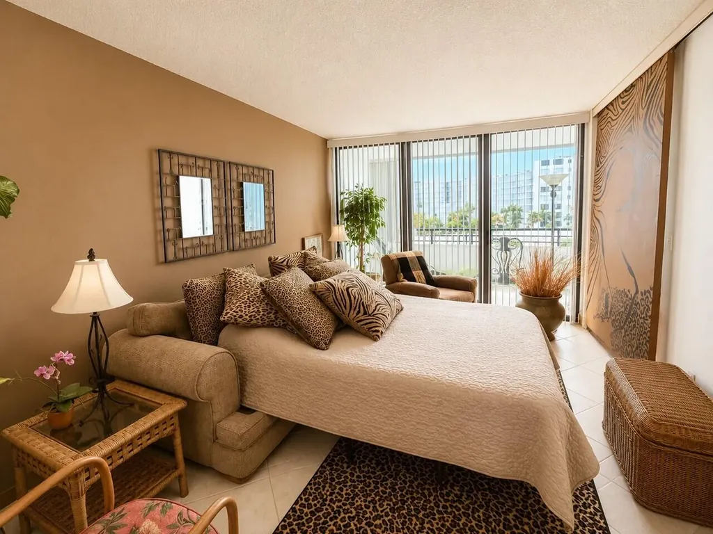 3589 S Ocean Boulevard South Palm Beach FL 33480