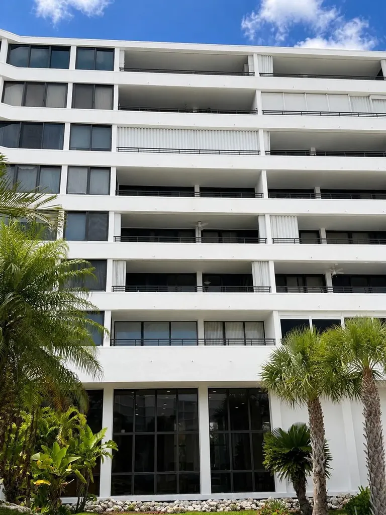 3589 S Ocean Boulevard South Palm Beach FL 33480