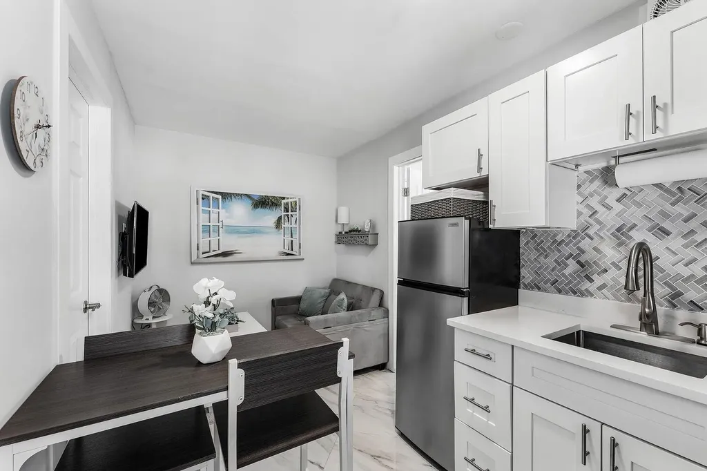 517 Ibis Drive Delray Beach FL 33444