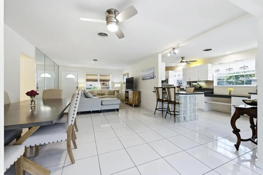 8455 SE Palm Street Hobe Sound FL 33455
