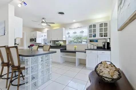 8455 SE Palm Street Hobe Sound FL 33455