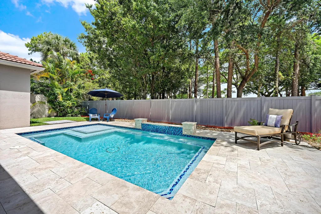 141 Sedona Way Palm Beach Gardens FL 33418