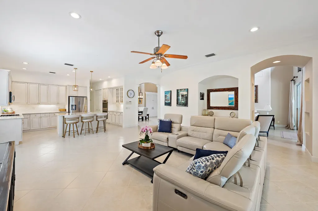 141 Sedona Way Palm Beach Gardens FL 33418