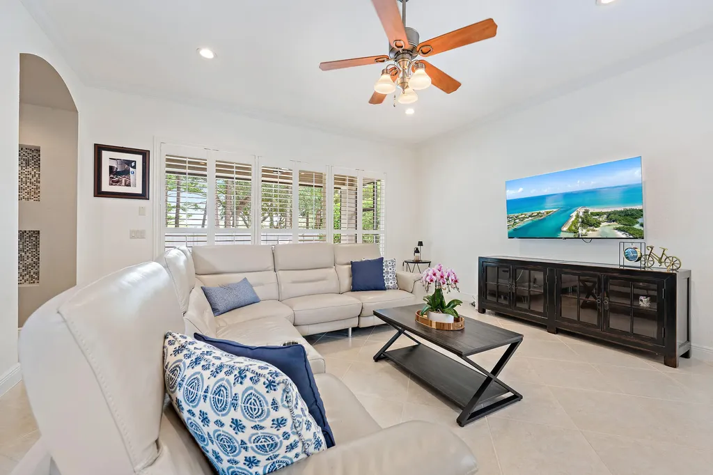141 Sedona Way Palm Beach Gardens FL 33418