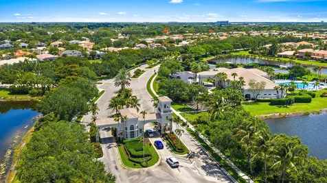 141 Sedona Way Palm Beach Gardens FL 33418