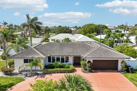 2940 NE 39th Court Lighthouse Point FL 33064