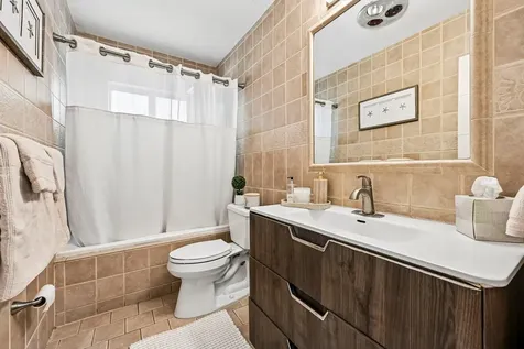 2940 NE 39th Court Lighthouse Point FL 33064