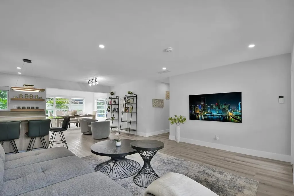 803 Bluebird Drive Delray Beach FL 33444
