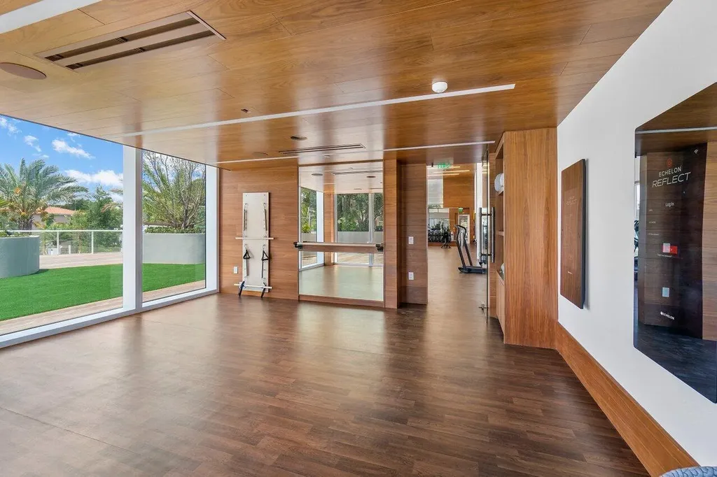 200 SE Mizner Boulevard Boca Raton FL 33432