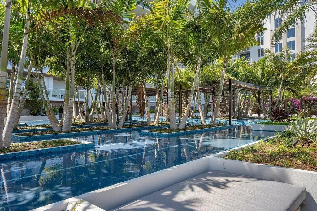 200 SE Mizner Boulevard Boca Raton FL 33432