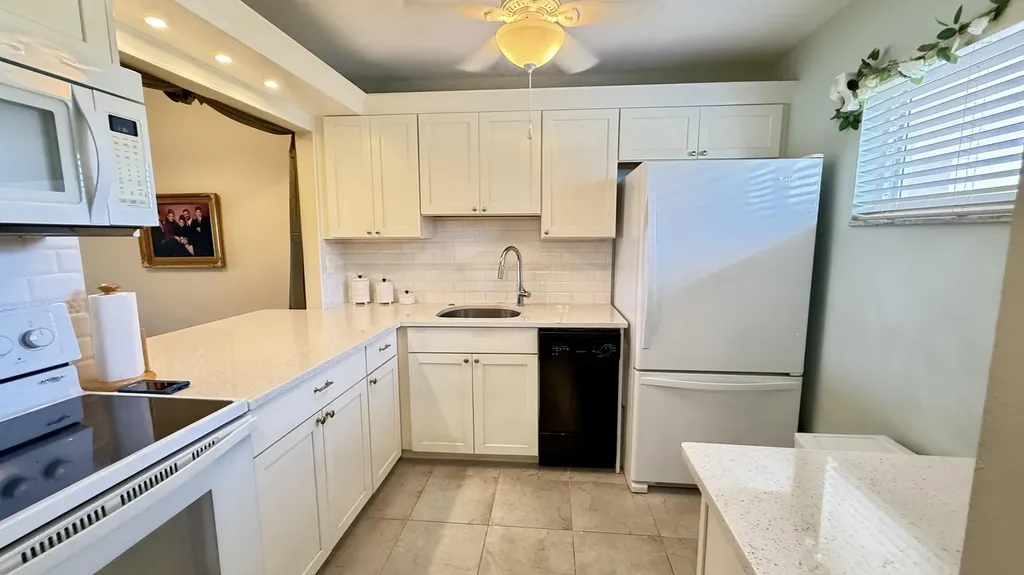 2728 N Garden Drive Drive N Lake Worth Beach FL 33461