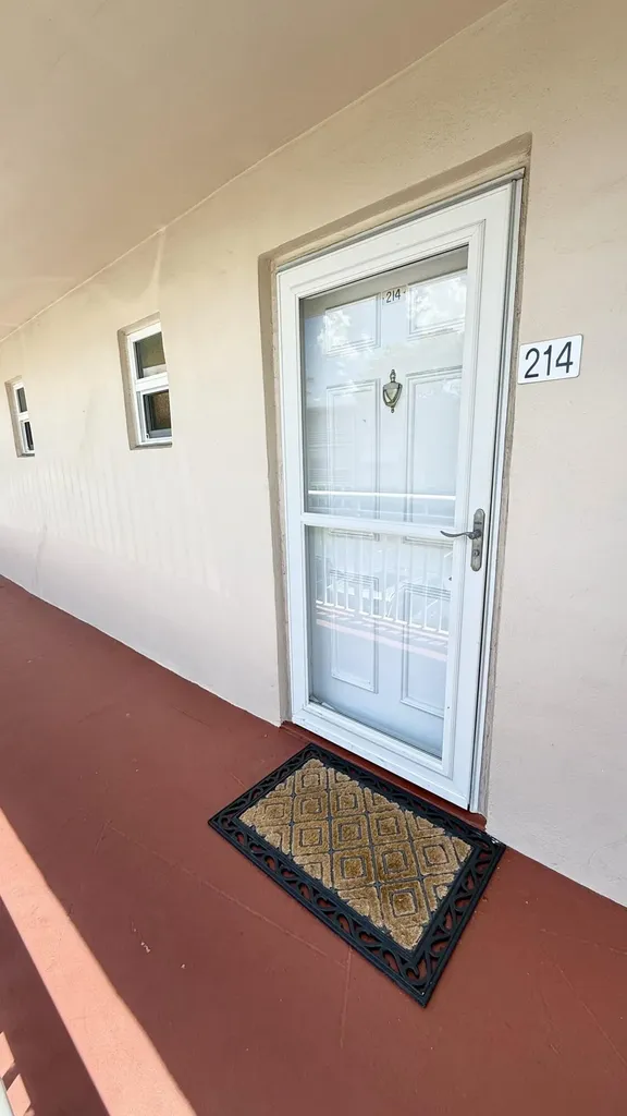 2728 N Garden Drive Drive N Lake Worth Beach FL 33461