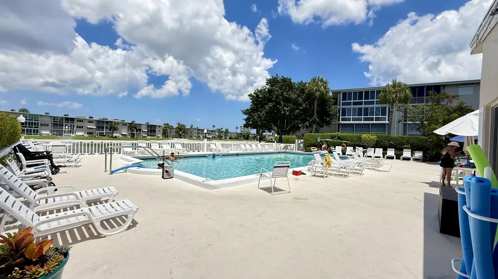 2728 N Garden Drive Drive N Lake Worth Beach FL 33461