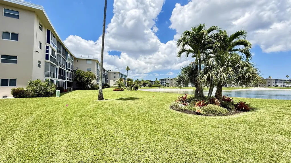 2728 N Garden Drive Drive N Lake Worth Beach FL 33461