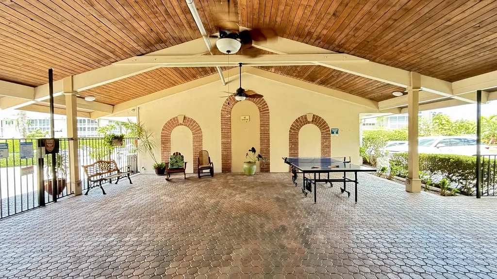 2728 N Garden Drive Drive N Lake Worth Beach FL 33461