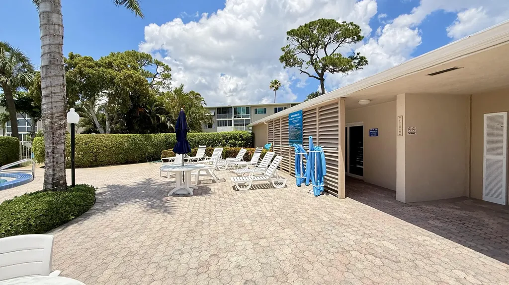 2728 N Garden Drive Drive N Lake Worth Beach FL 33461