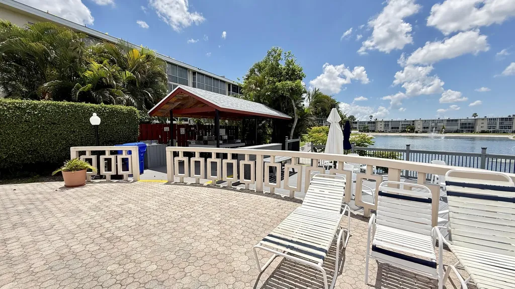2728 N Garden Drive Drive N Lake Worth Beach FL 33461