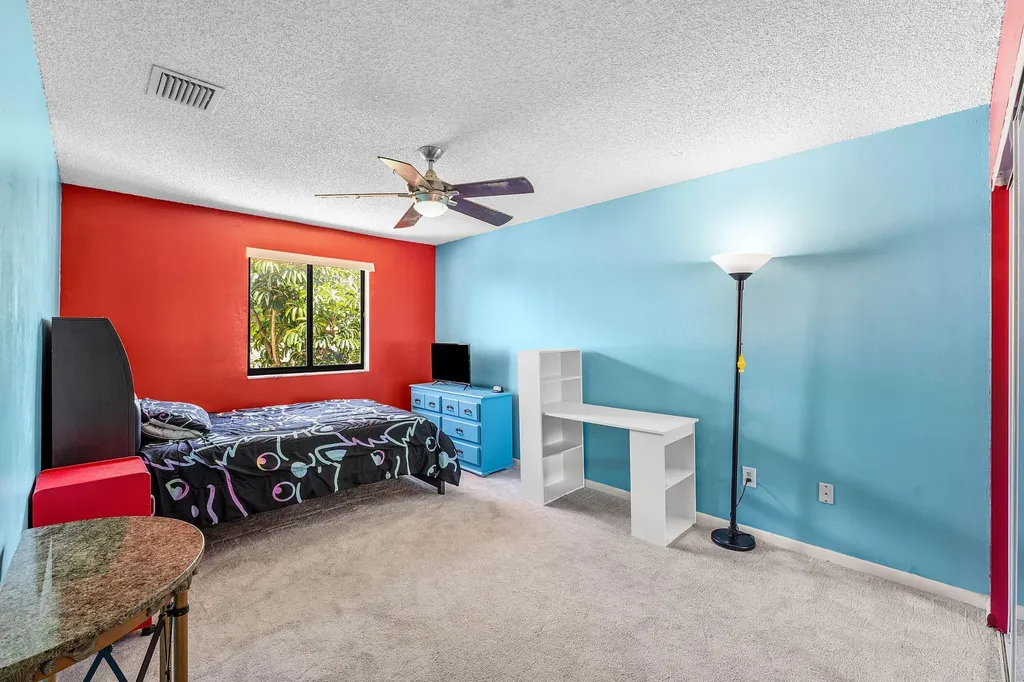2810 Sand Pines Court Lake Worth FL 33462