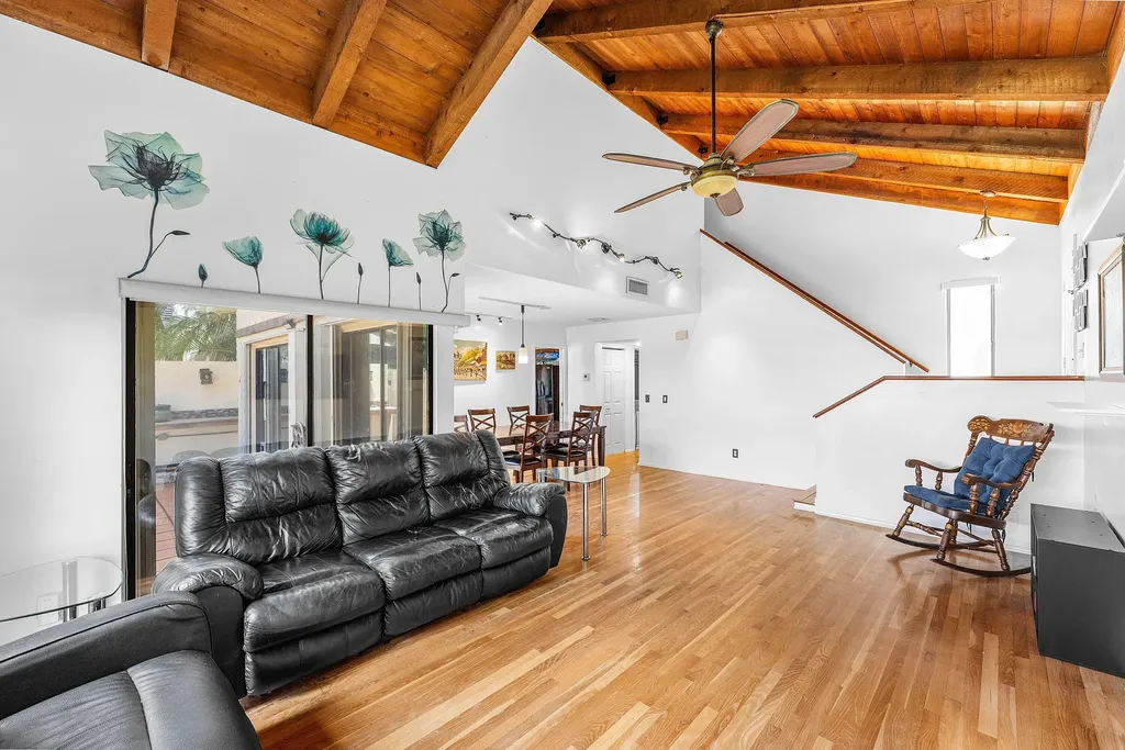 2810 Sand Pines Court Lake Worth FL 33462