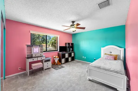 2810 Sand Pines Court Lake Worth FL 33462