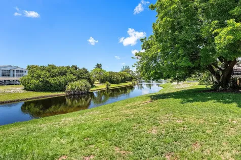 2810 Sand Pines Court Lake Worth FL 33462