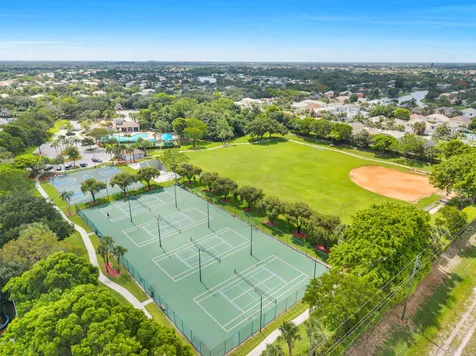 7540 Greenville Circle Lake Worth FL 33467