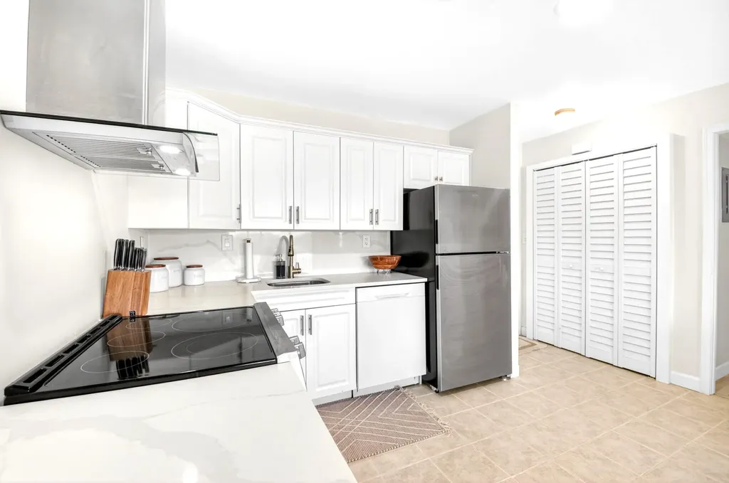 551 Greensward Lane Delray Beach FL 33445