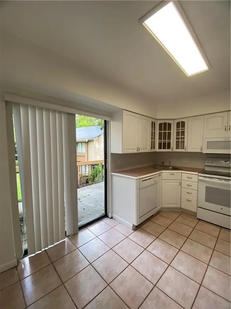 191 Wimbledon Lakes Drive Plantation FL 33324