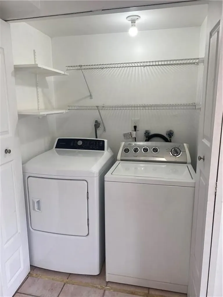 191 Wimbledon Lakes Drive Plantation FL 33324