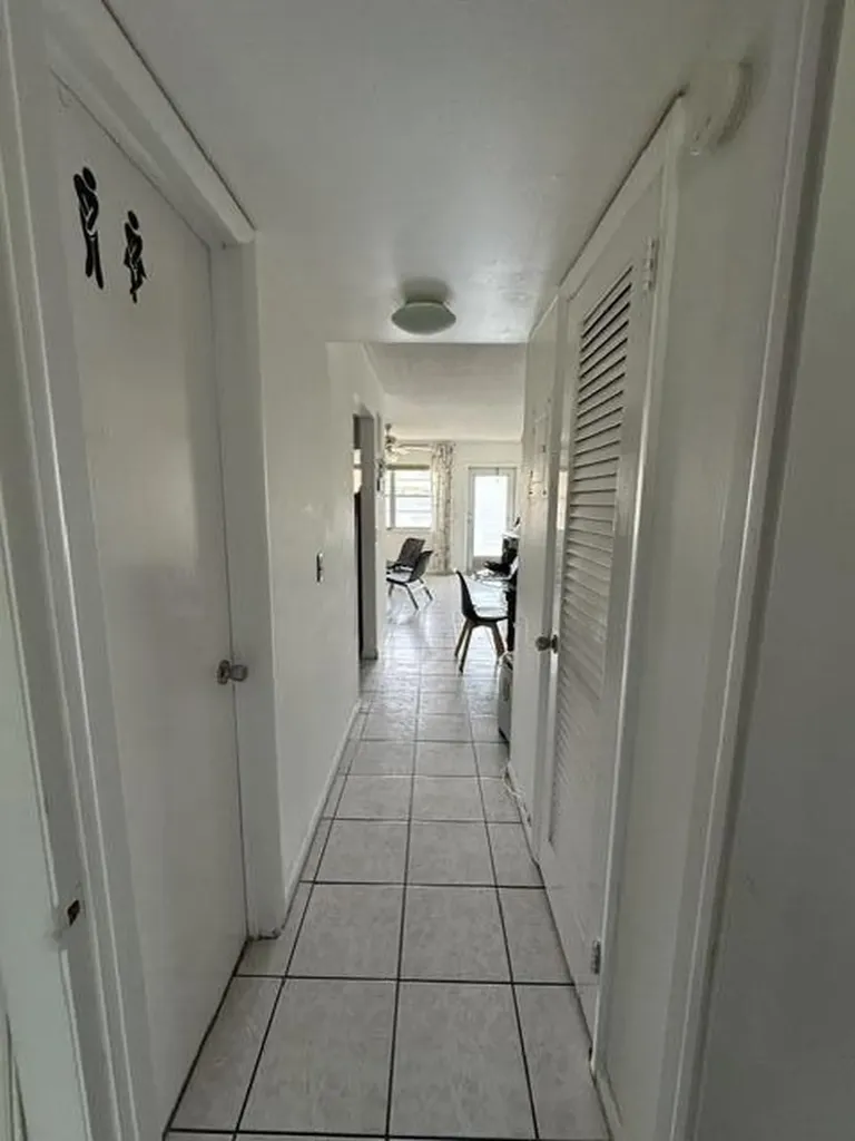 104 Hastings G West Palm Beach FL 33417