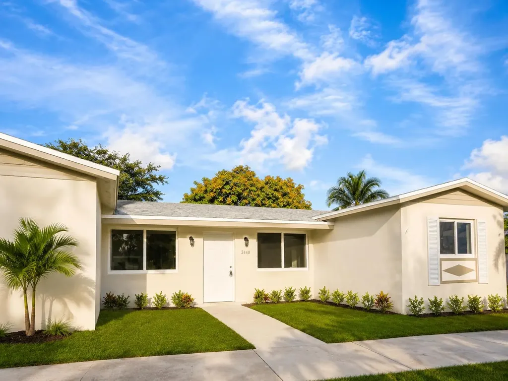 2440 NW 63rd Terrace Sunrise FL 33313