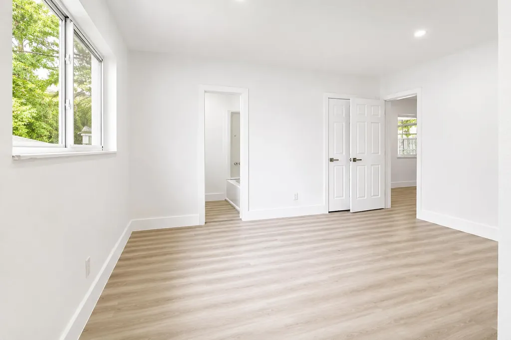 2440 NW 63rd Terrace Sunrise FL 33313