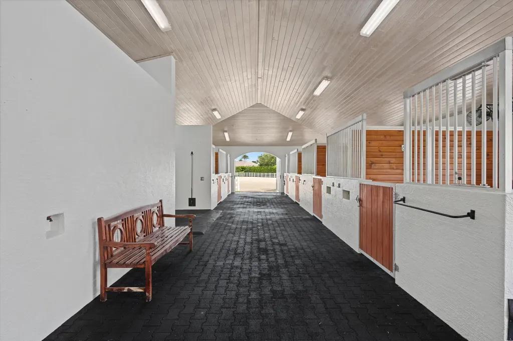 14466 Laurel Trail Wellington FL 33414