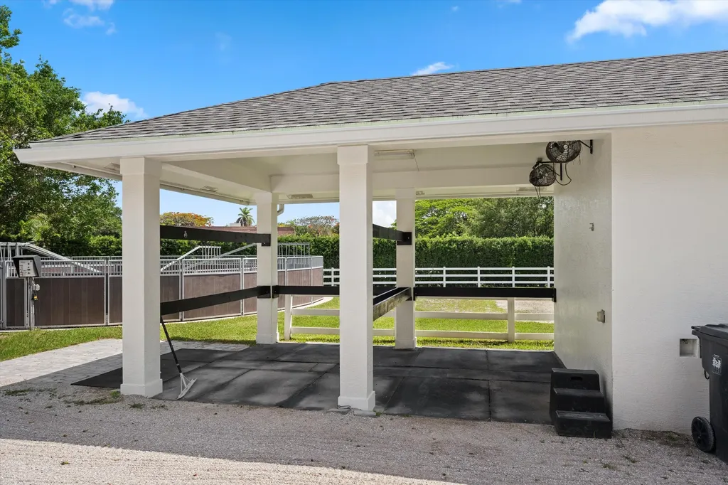 14466 Laurel Trail Wellington FL 33414