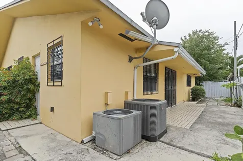 1953-1955 NW 3rd Street Miami FL 33125