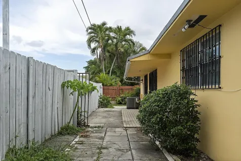 1953-1955 NW 3rd Street Miami FL 33125