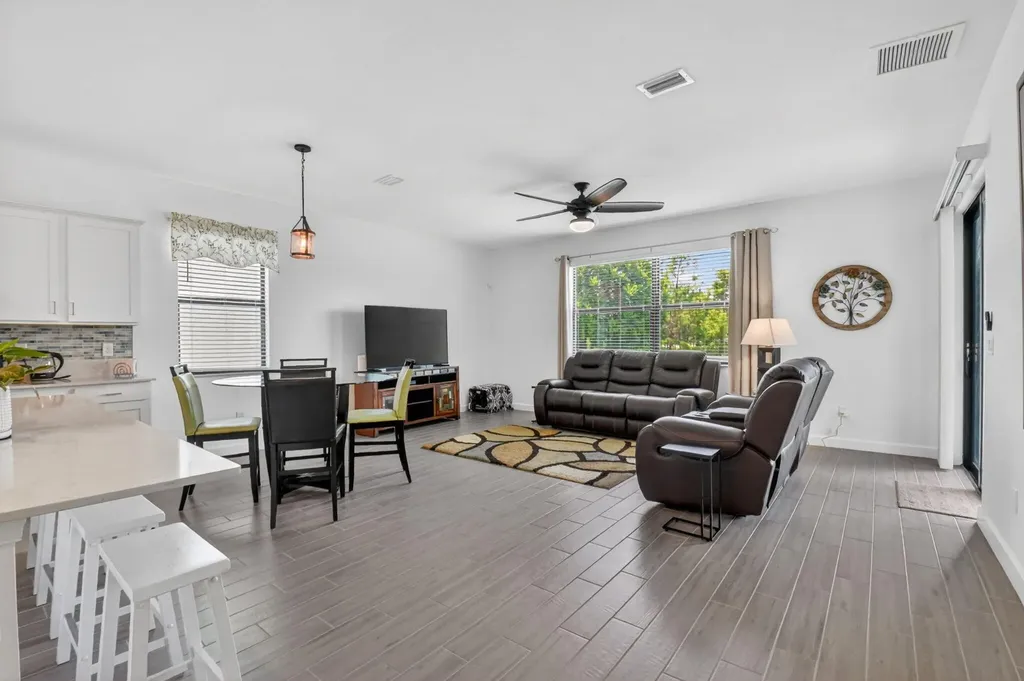 6026 Henderson Way West Palm Beach FL 33415