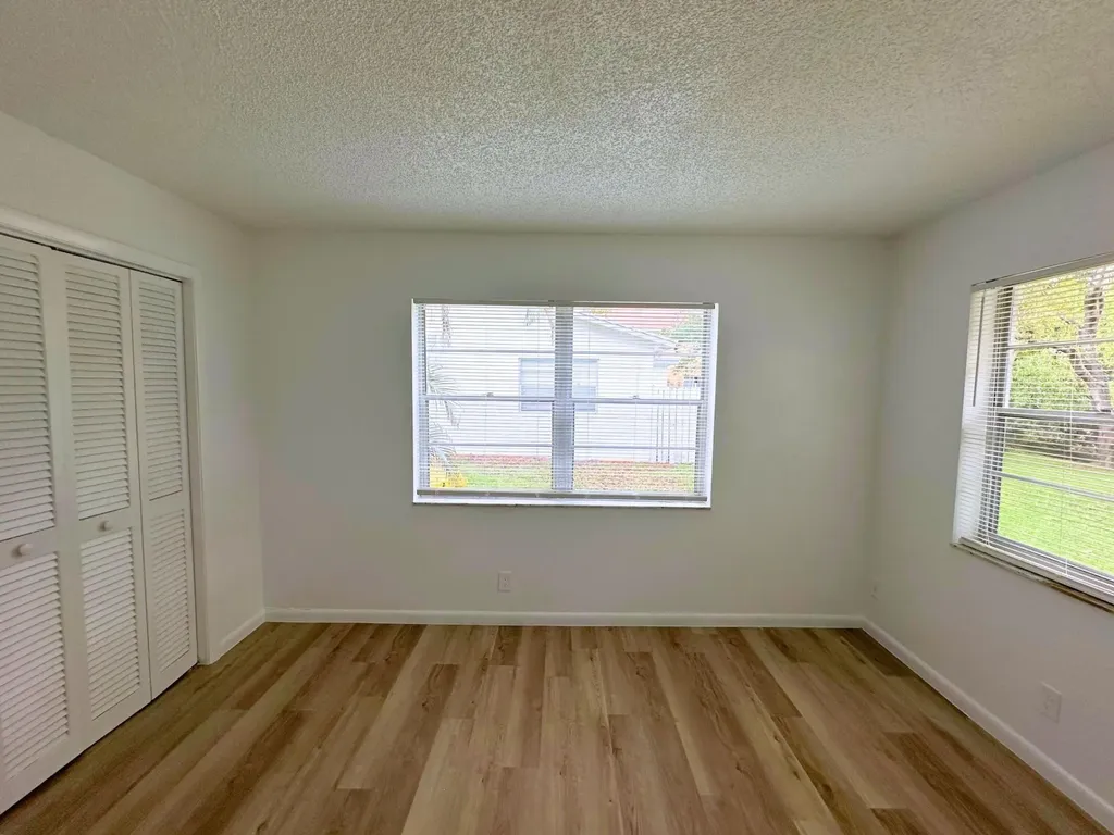 3662 Davis Road Palm Springs FL 33461