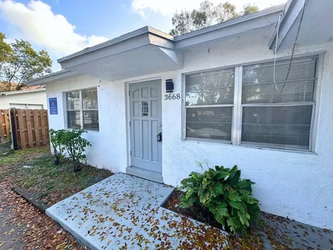 3662 Davis Road Palm Springs FL 33461