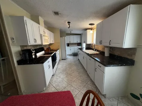 4081 4th Court Lantana FL 33462