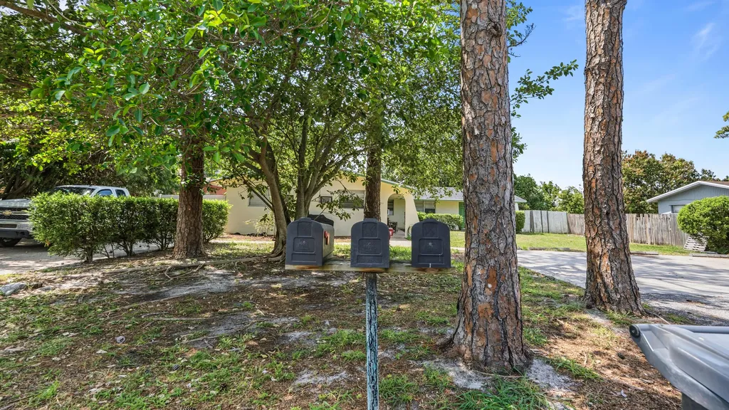 4453 Stevens Road Lake Worth Beach FL 33461