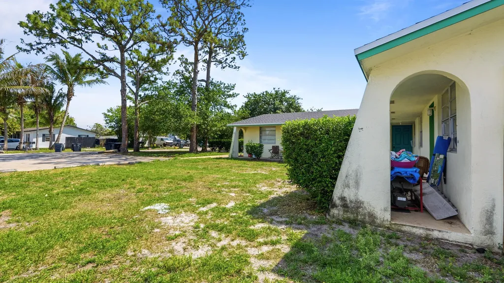 4453 Stevens Road Lake Worth Beach FL 33461
