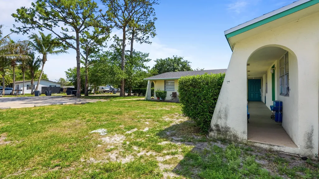4453 Stevens Road Lake Worth Beach FL 33461