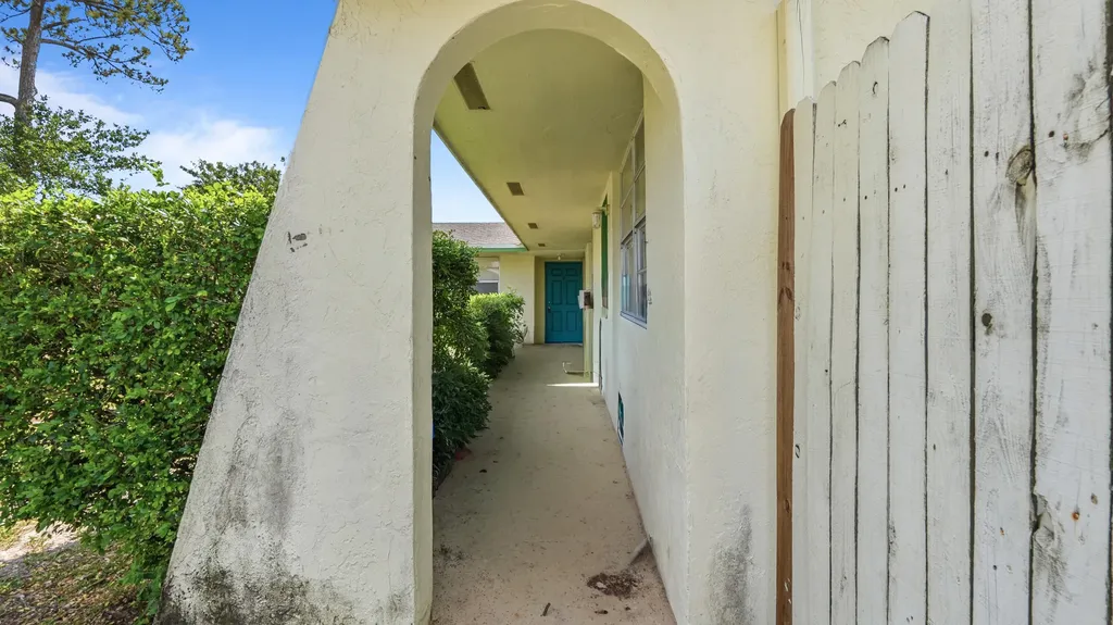 4453 Stevens Road Lake Worth Beach FL 33461