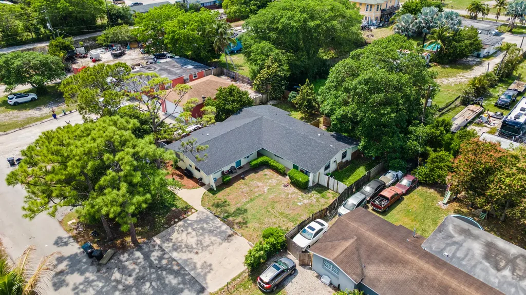 4453 Stevens Road Lake Worth Beach FL 33461